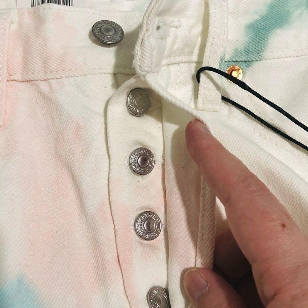 Levi's Deconstructed Tie Dye Denim Skirt (Juniors)‎ - Picture 7 of 13